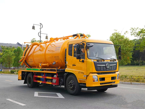 東風(fēng)天錦15方清洗吸污車(chē)